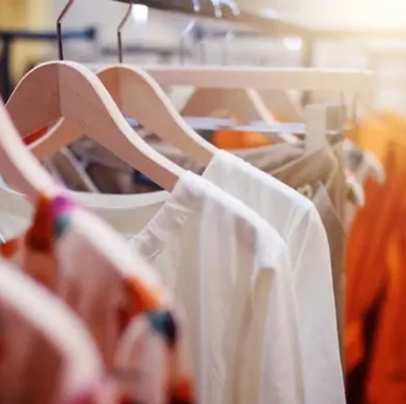 Meet your Posher, Ashley - Picture 1 of 1